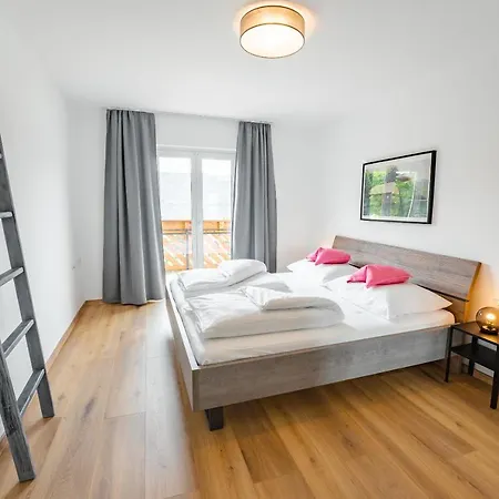 Haus Nowak Апартаменты Мильстат